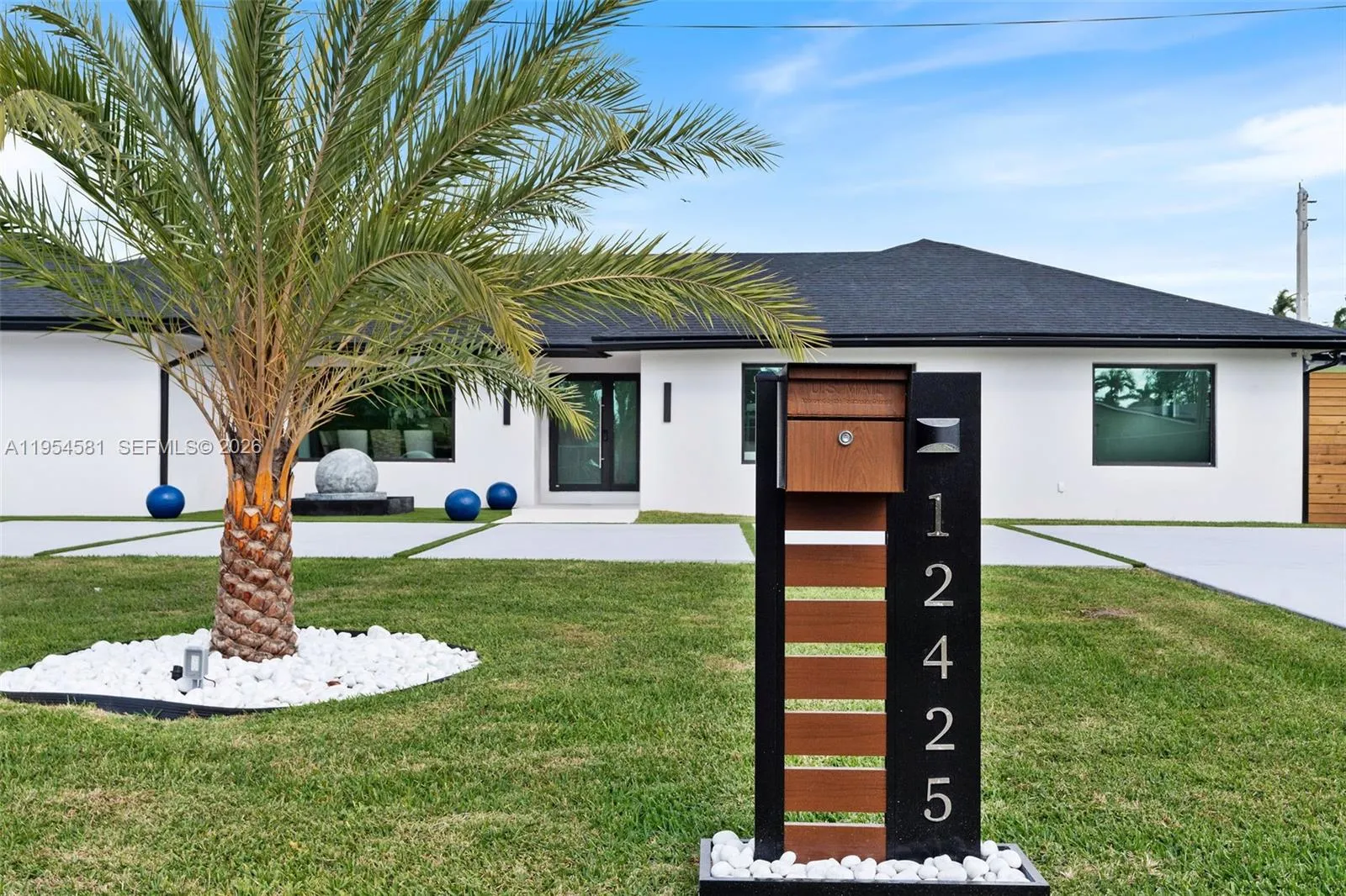 12425 SW 226th St, Miami FL 33170