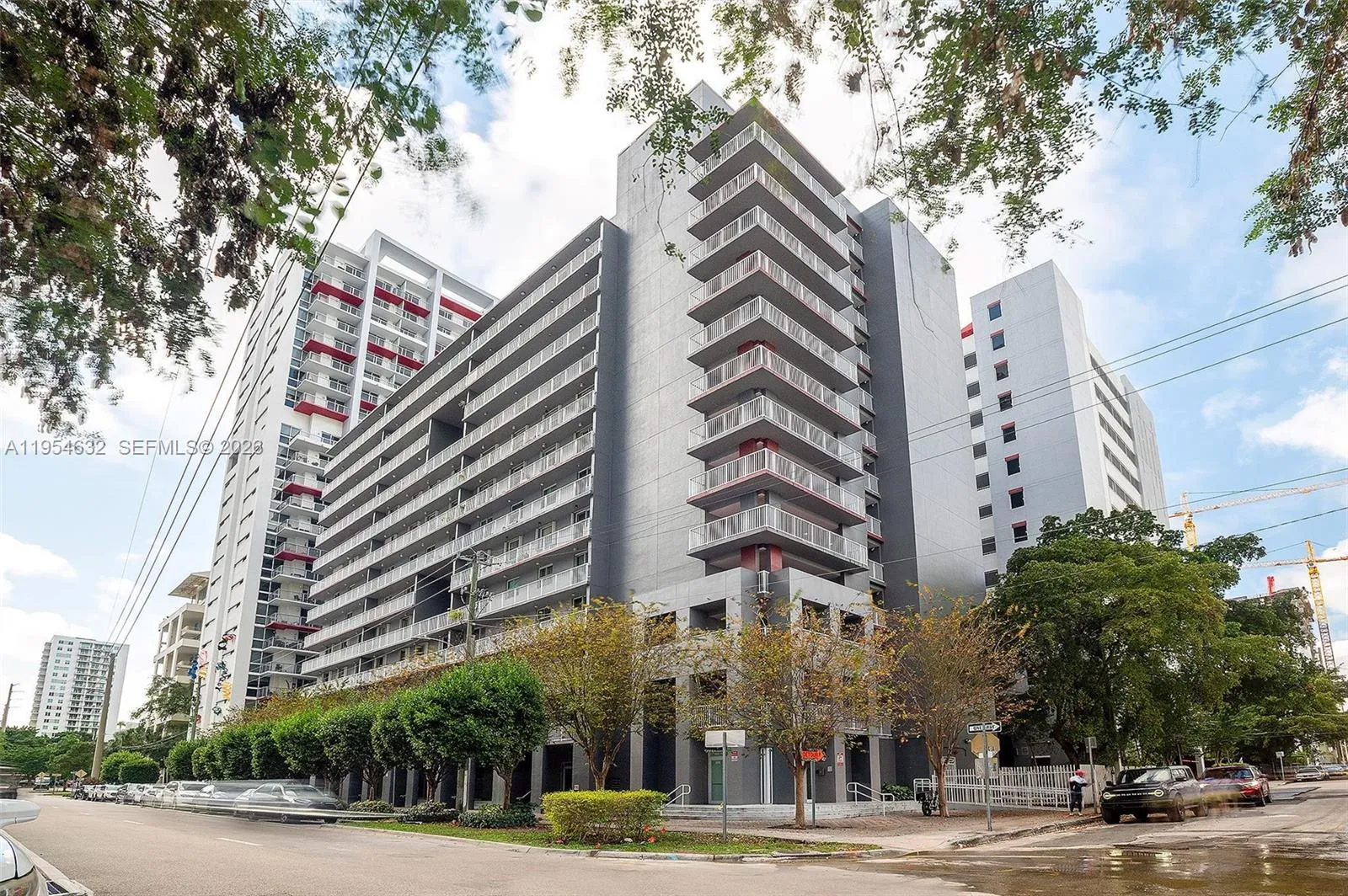 2 bedroom 2 bath for sale at 104 SW 9th St # 1101, Miami FL 33130