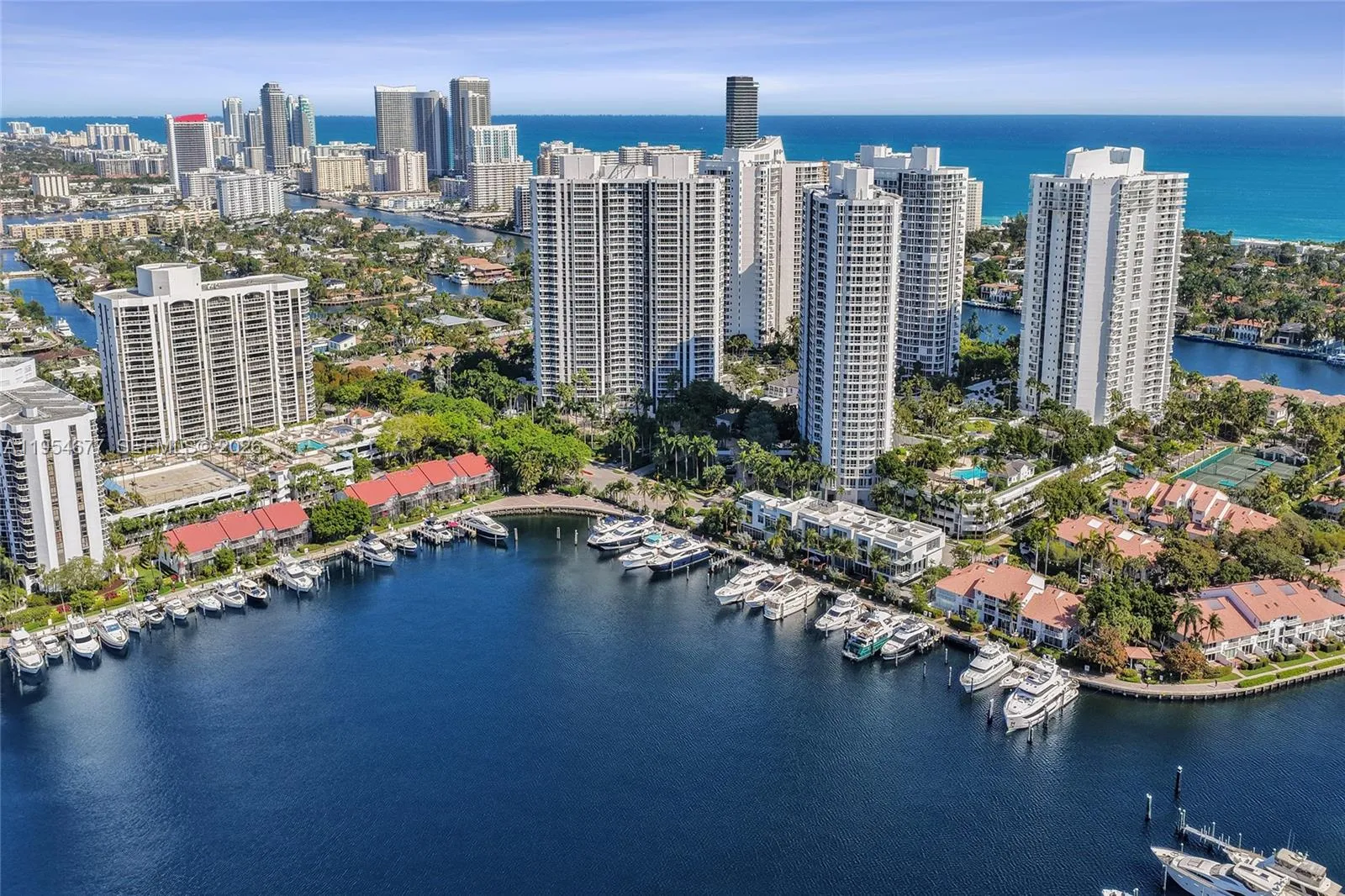 21205 Yacht Club Dr # 2310, Aventura FL 33180