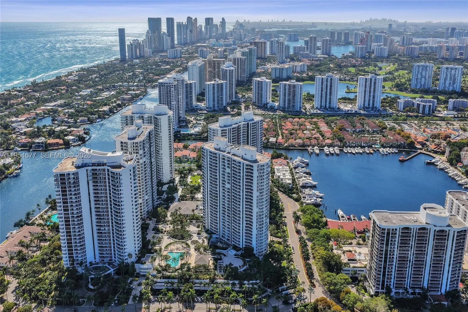 21205 Yacht Club Dr # 2310, Aventura FL 33180