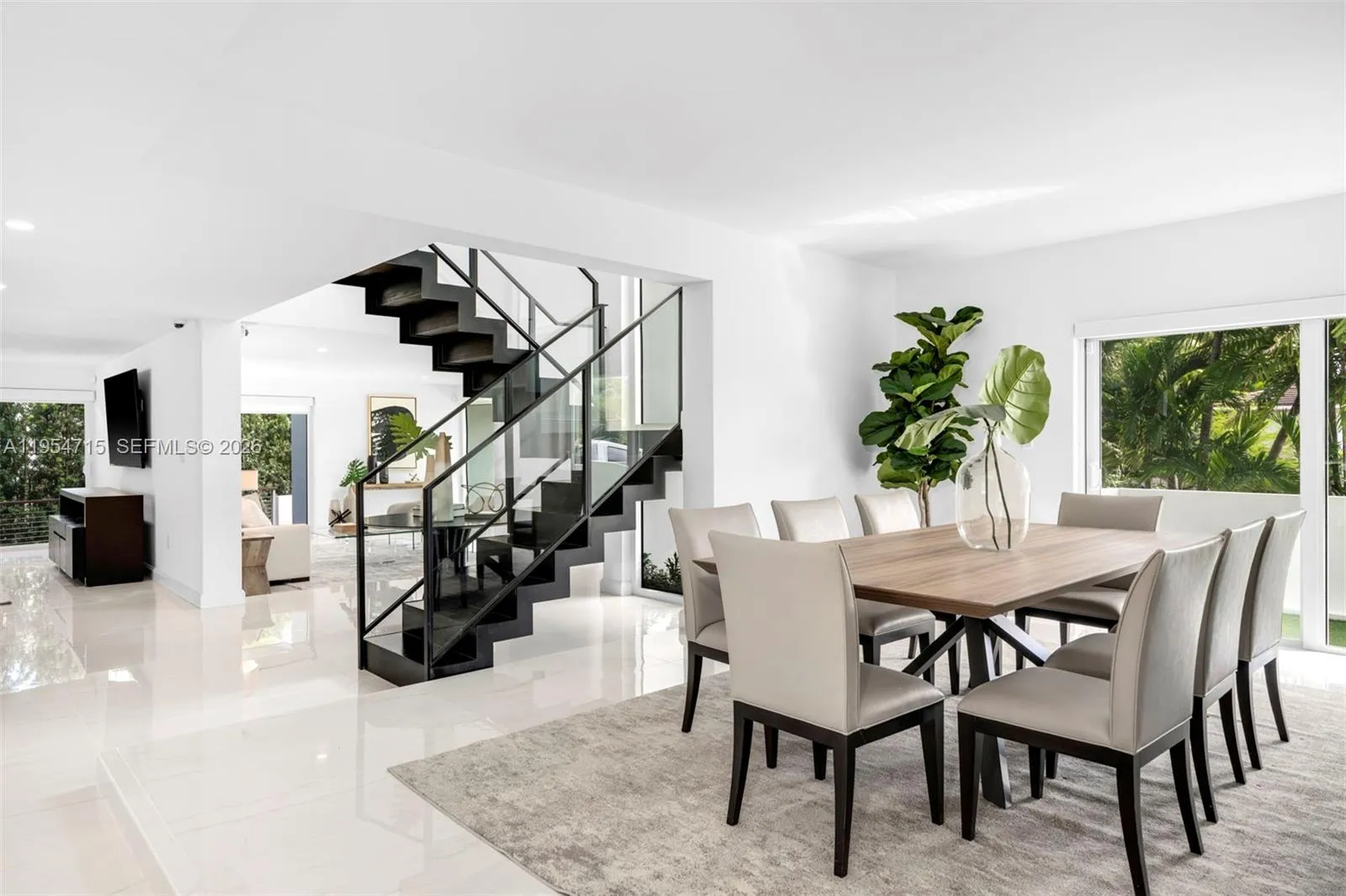 6832 Sunrise Ct, Coral Gables FL 33133