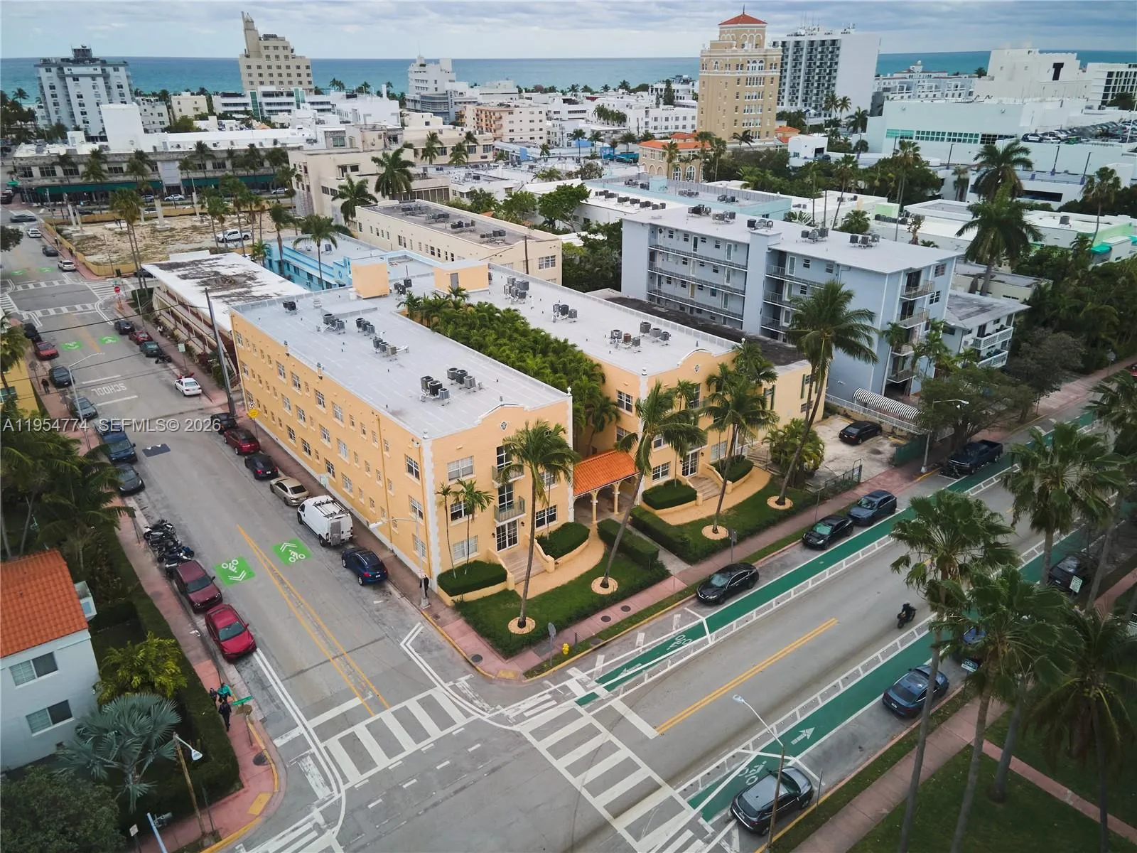 2 bedroom 1 bath for sale at 1255 Pennsylvania Ave # 313, Miami Beach FL 33139