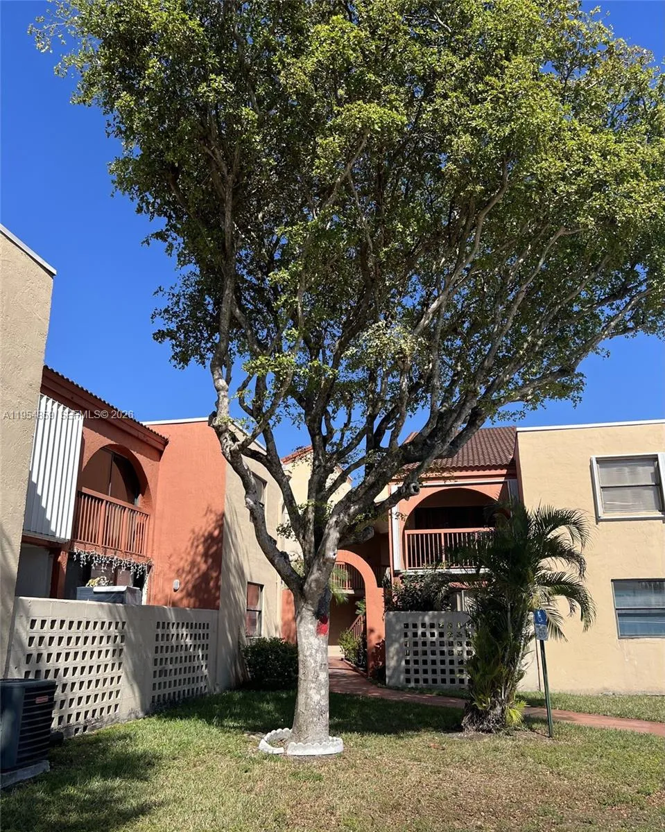 10229 NW 9th St Cir # 2, Miami FL 33172