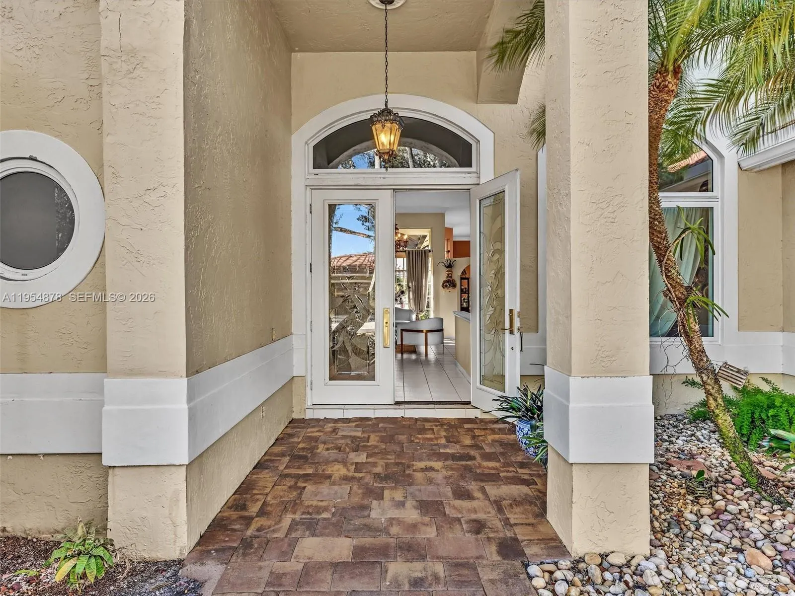 900 Spoonbill Cir, Weston FL 33326