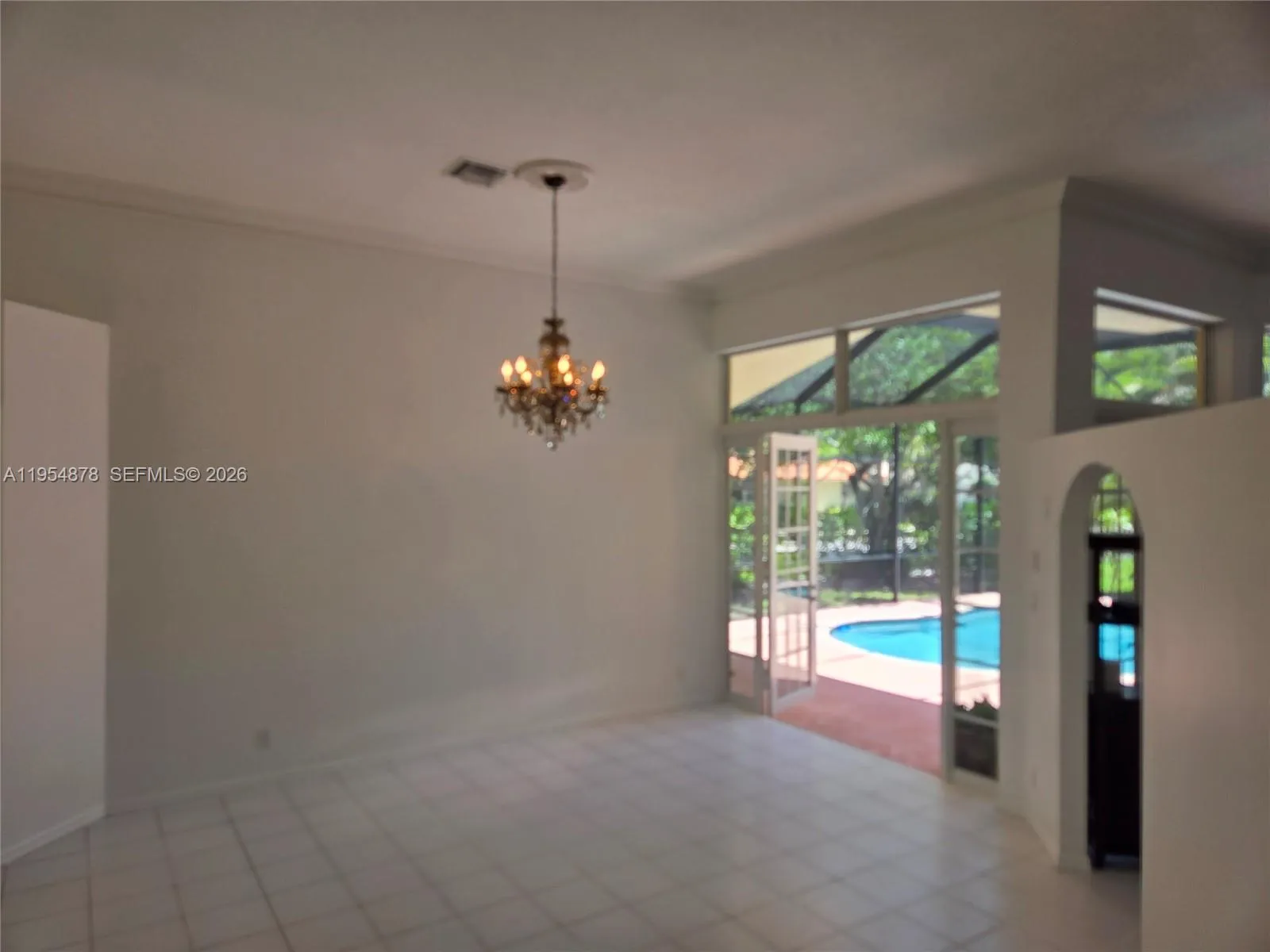 900 Spoonbill Cir, Weston FL 33326