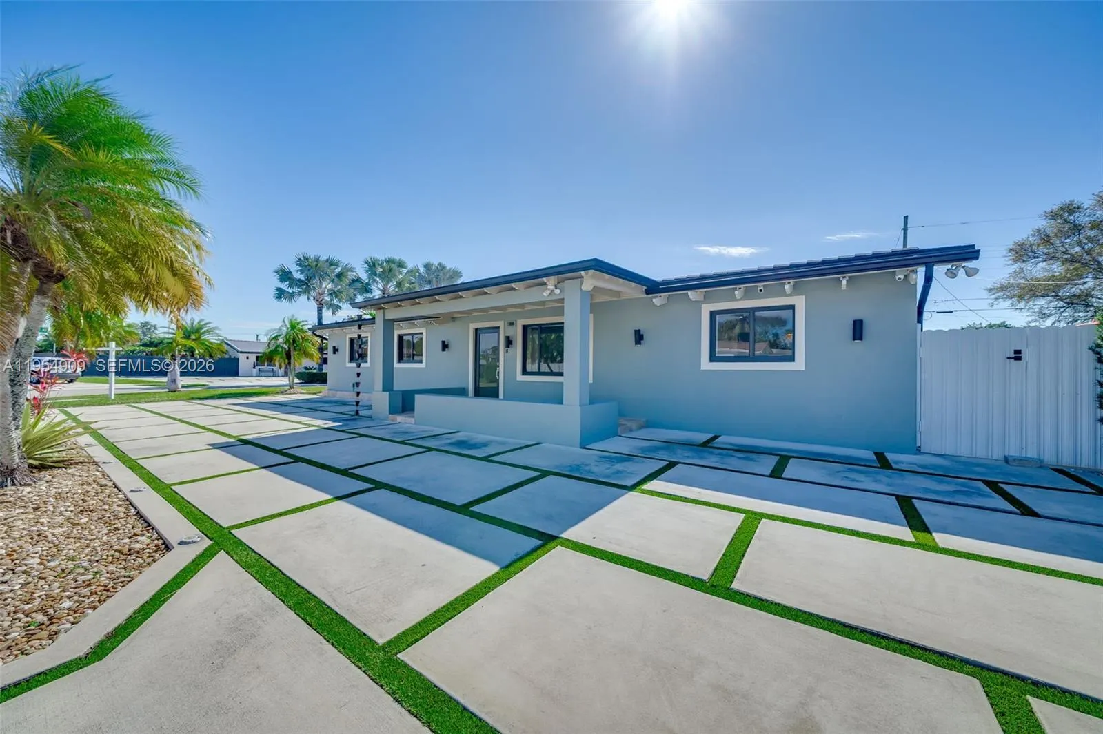 4 bedroom 4 bath for sale at 11800 SW 35th St, Miami FL 33175