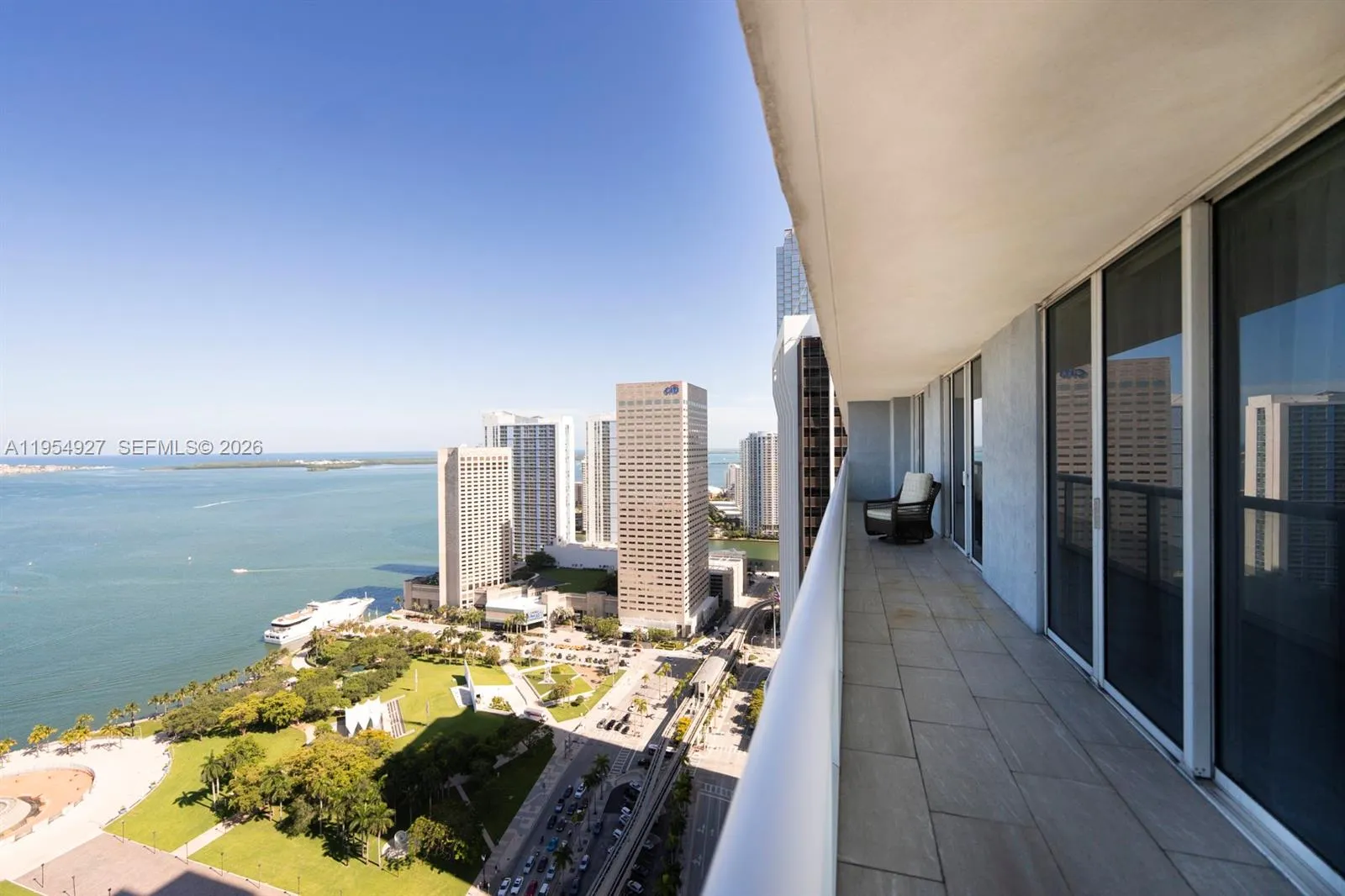 50 Biscayne Blvd # 3702, Miami FL 33132