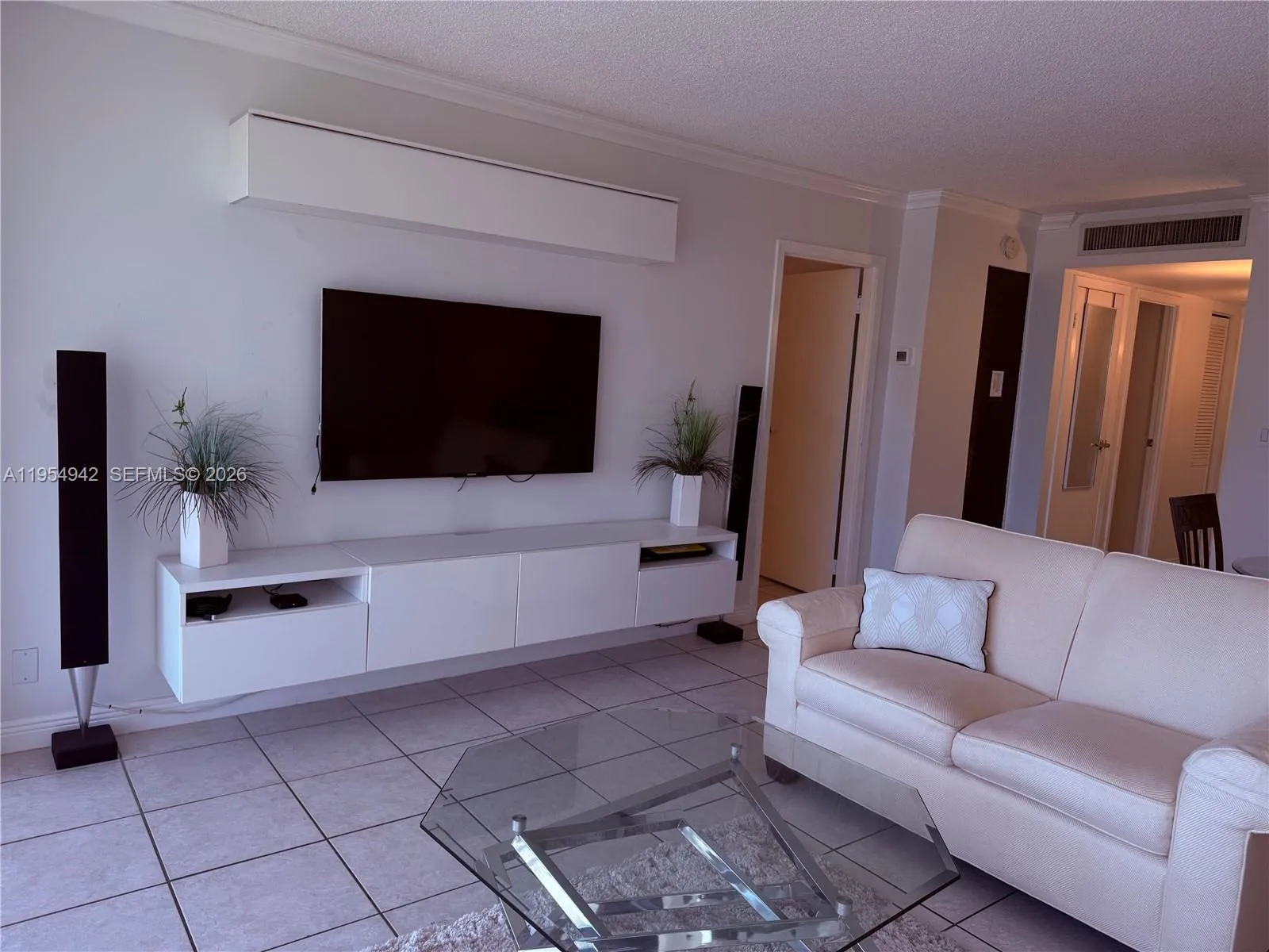 3475 N Country Club Dr # 409, Aventura FL 33180
