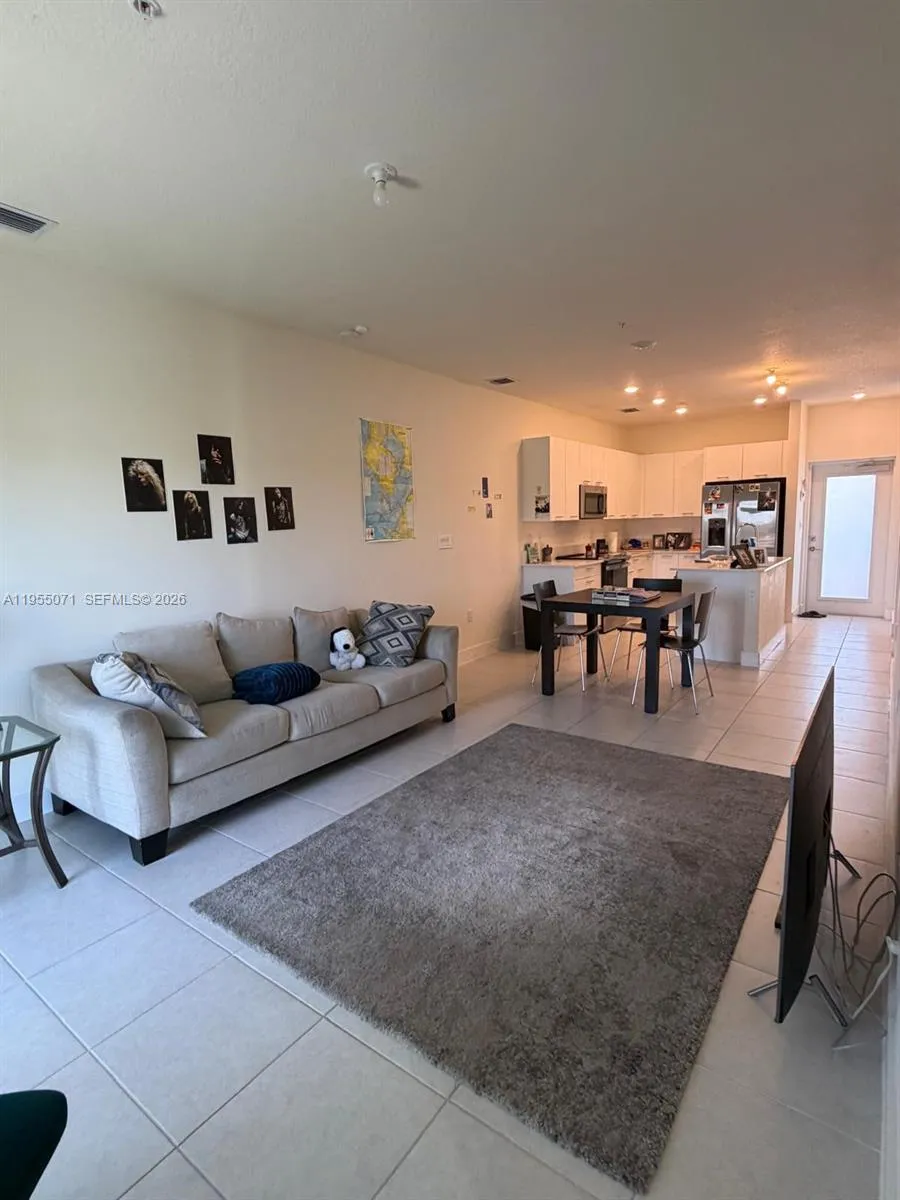 8001 NW 41st St # 310, Doral FL 33166