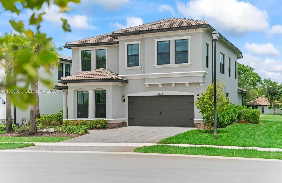 8123 NW 78th St, Tamarac FL 33321