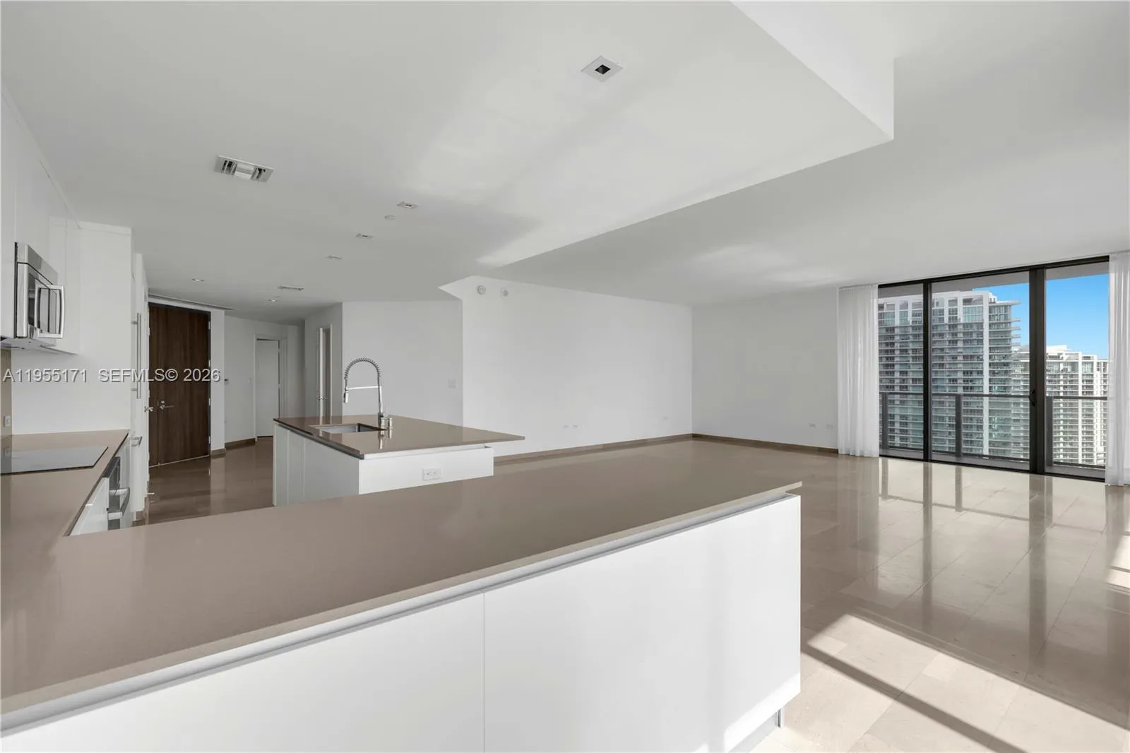 88 SW 7th St # 3711, Miami FL 33130