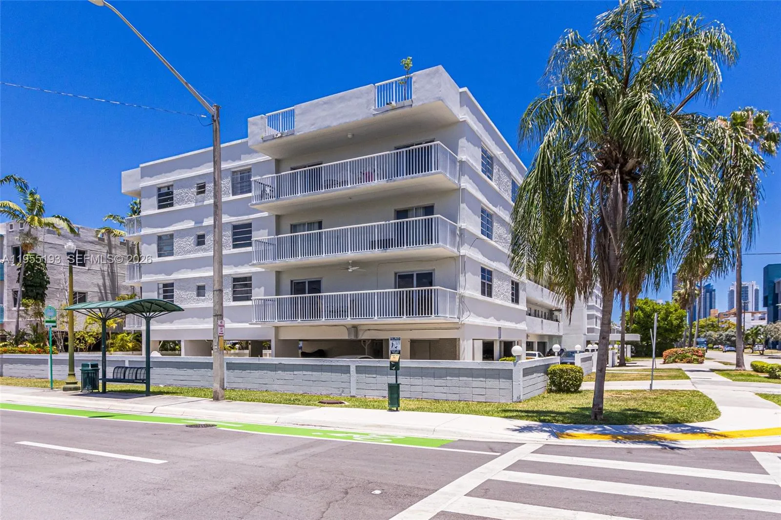 2 bedroom 2 bath for sale at 3527 NE 168th St # 309, North Miami Beach FL 33160