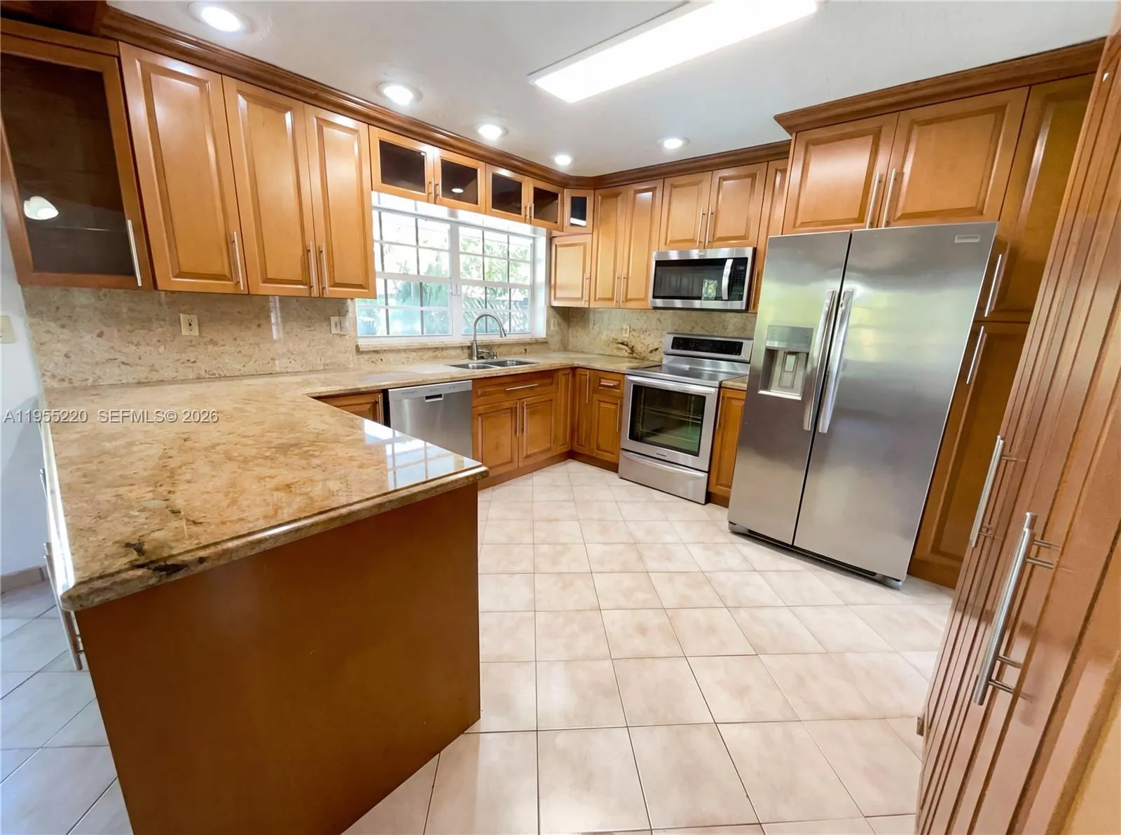 10001 SW 99th Ave, Miami FL 33176