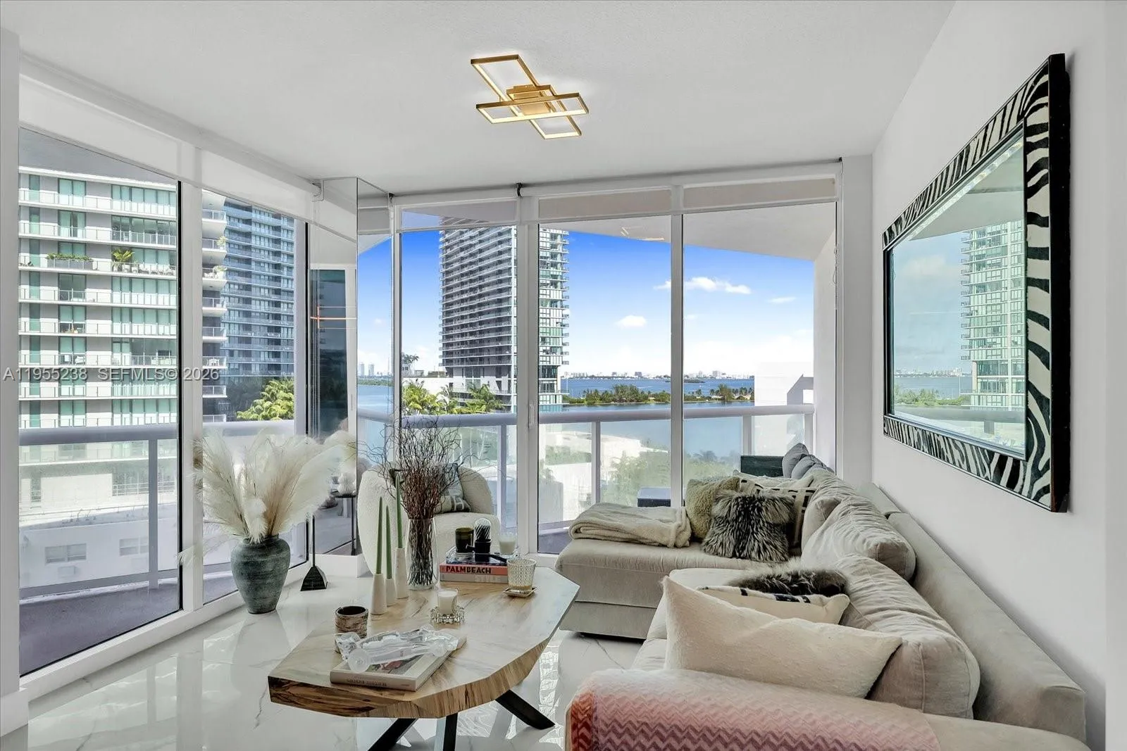 480 NE 30th St # 904, Miami FL 33137