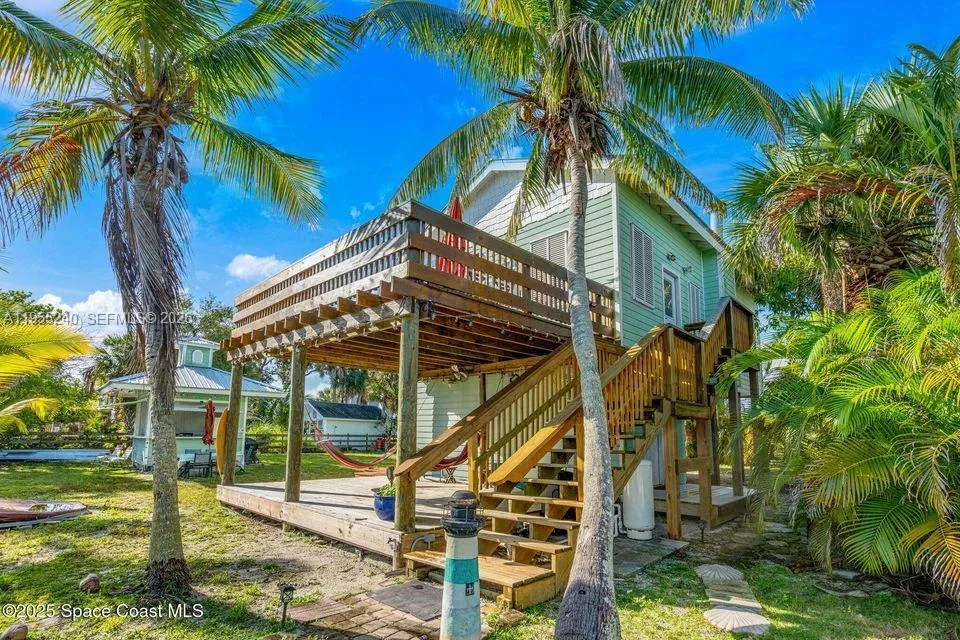 3 bedroom 2 bath Residential for sale at 42 VIP Island Unit A, Grant Valkaria FL 32949