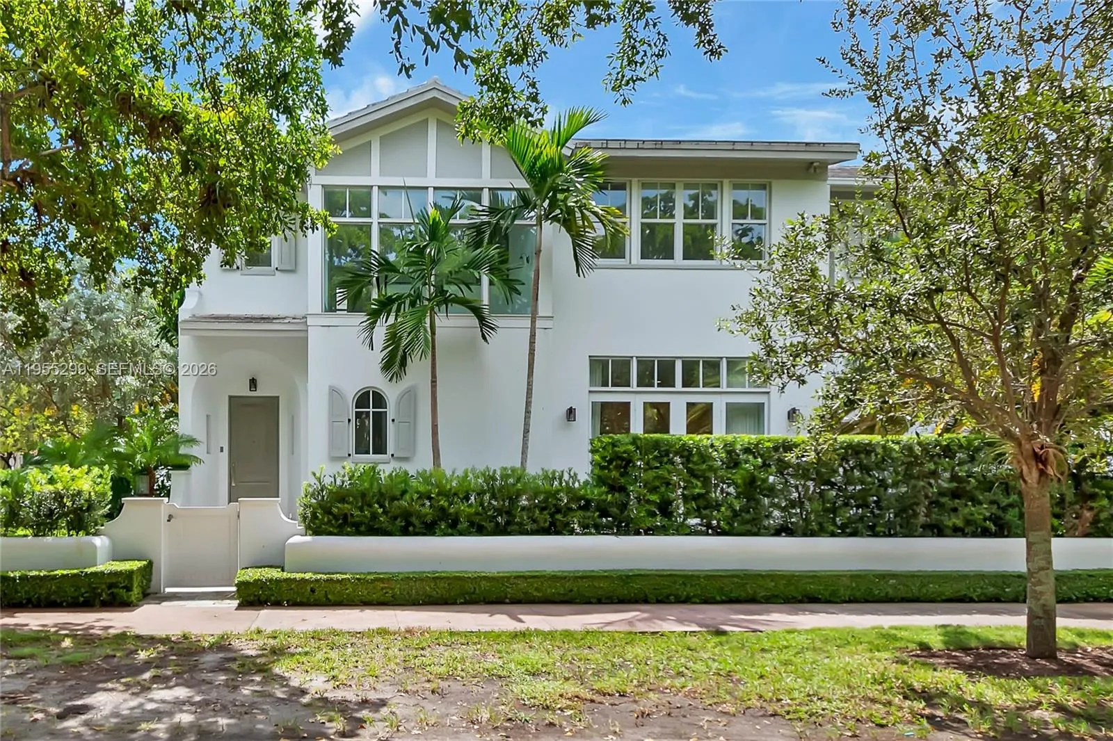 3400 Ponce De Leon Blvd, Coral Gables FL 33134