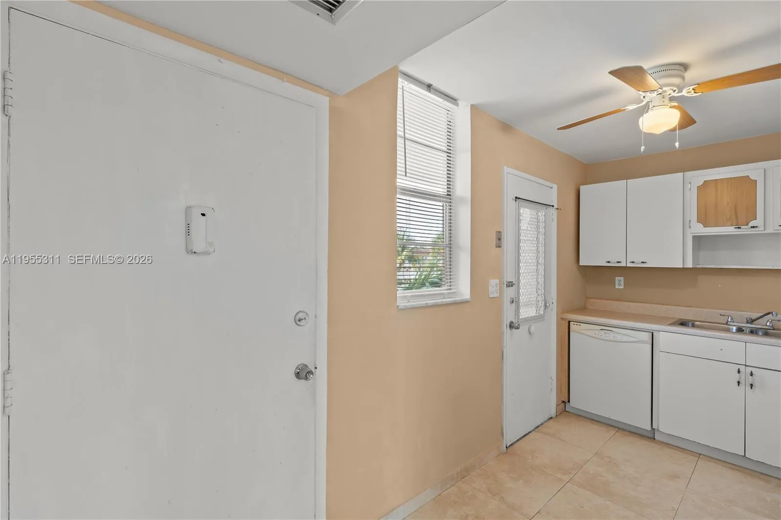 2930 Point East Dr # E312, Aventura FL 33160