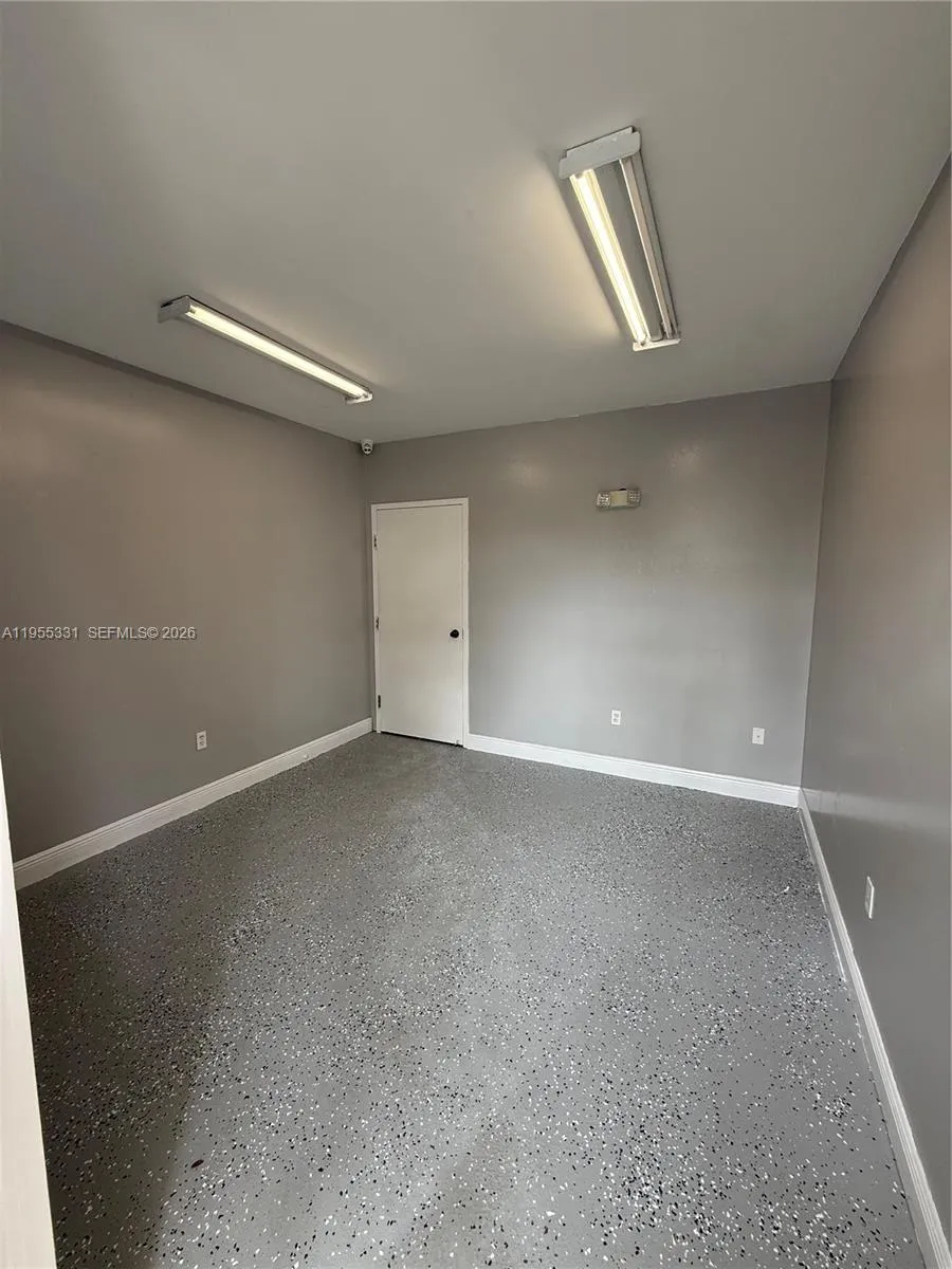 15075 SW 137th St # 6, Miami FL 33196