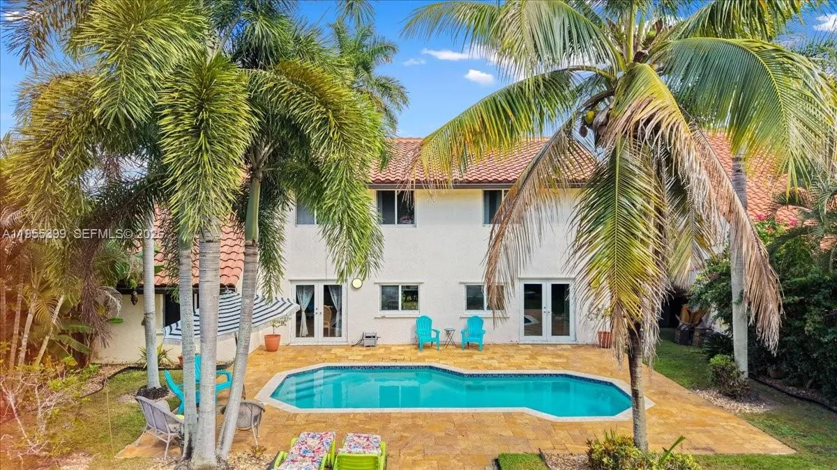 2560 Bass Way, Cooper City FL 33026