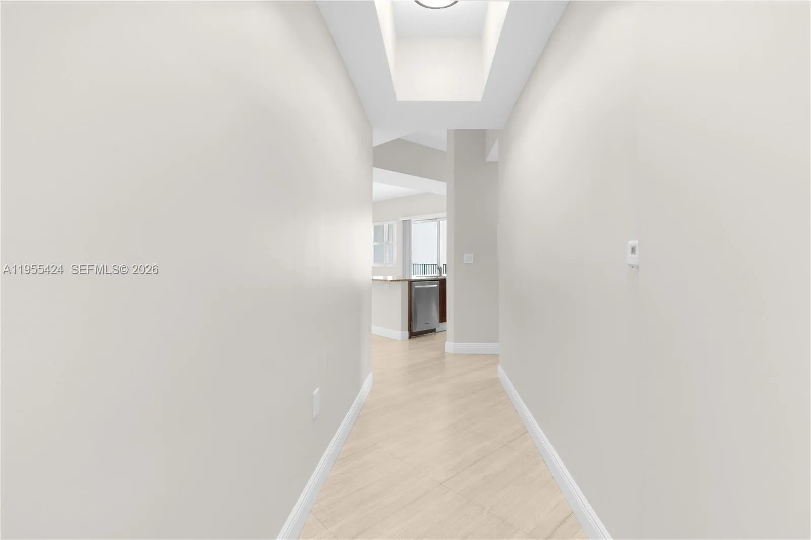20000 E Country Club Dr # 402, Aventura FL 33180