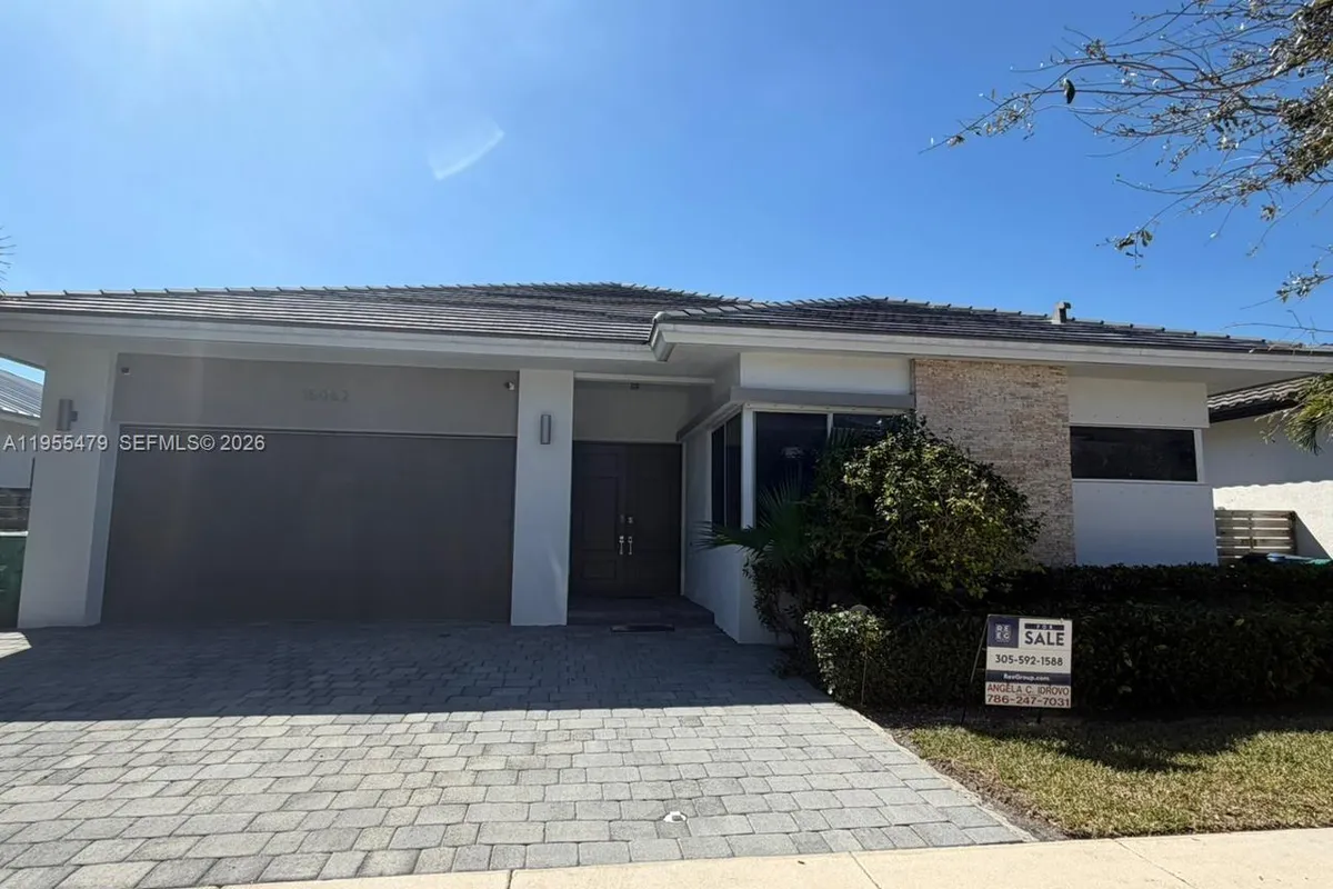 15062 SW 177th Ter, Miami FL 33187