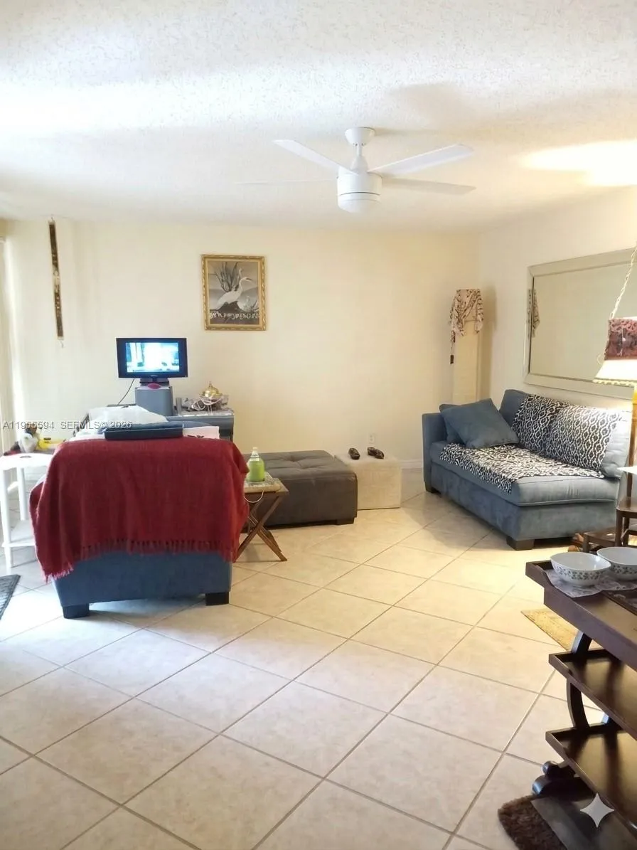 2850 Forest Hills Blvd # 310, Coral Springs FL 33065