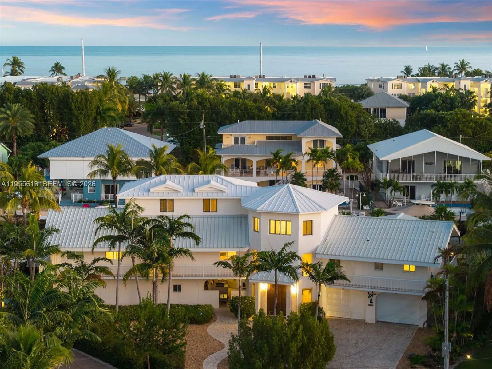 44 W Plaza Del Lago, Lower Keys FL 33036