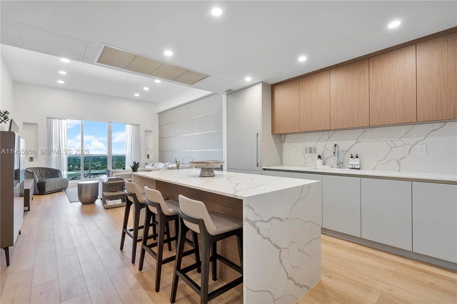 2301 Collins Ave # 1633, Miami Beach FL 33139