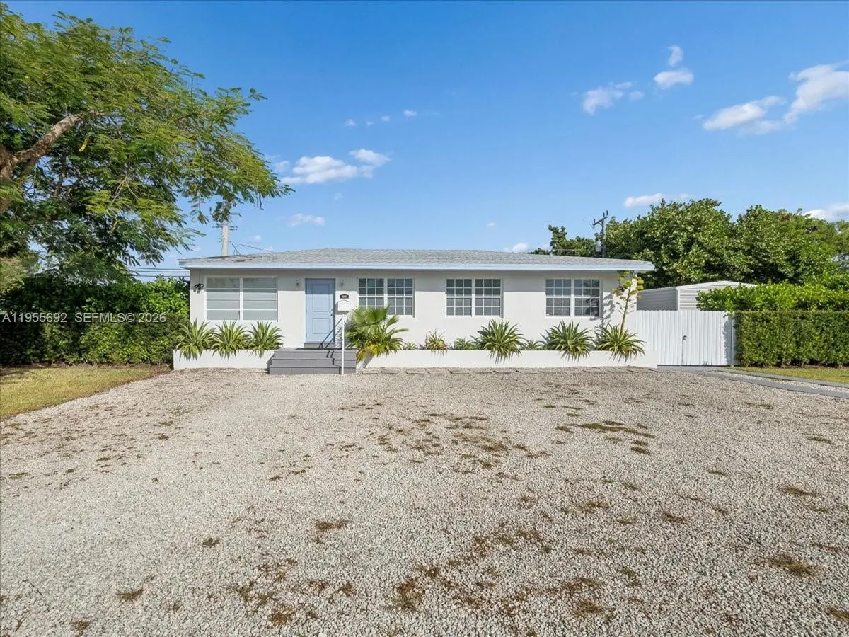 3 bedroom 1 bath for sale at 6891 SW 26th Ter, Miami FL 33155