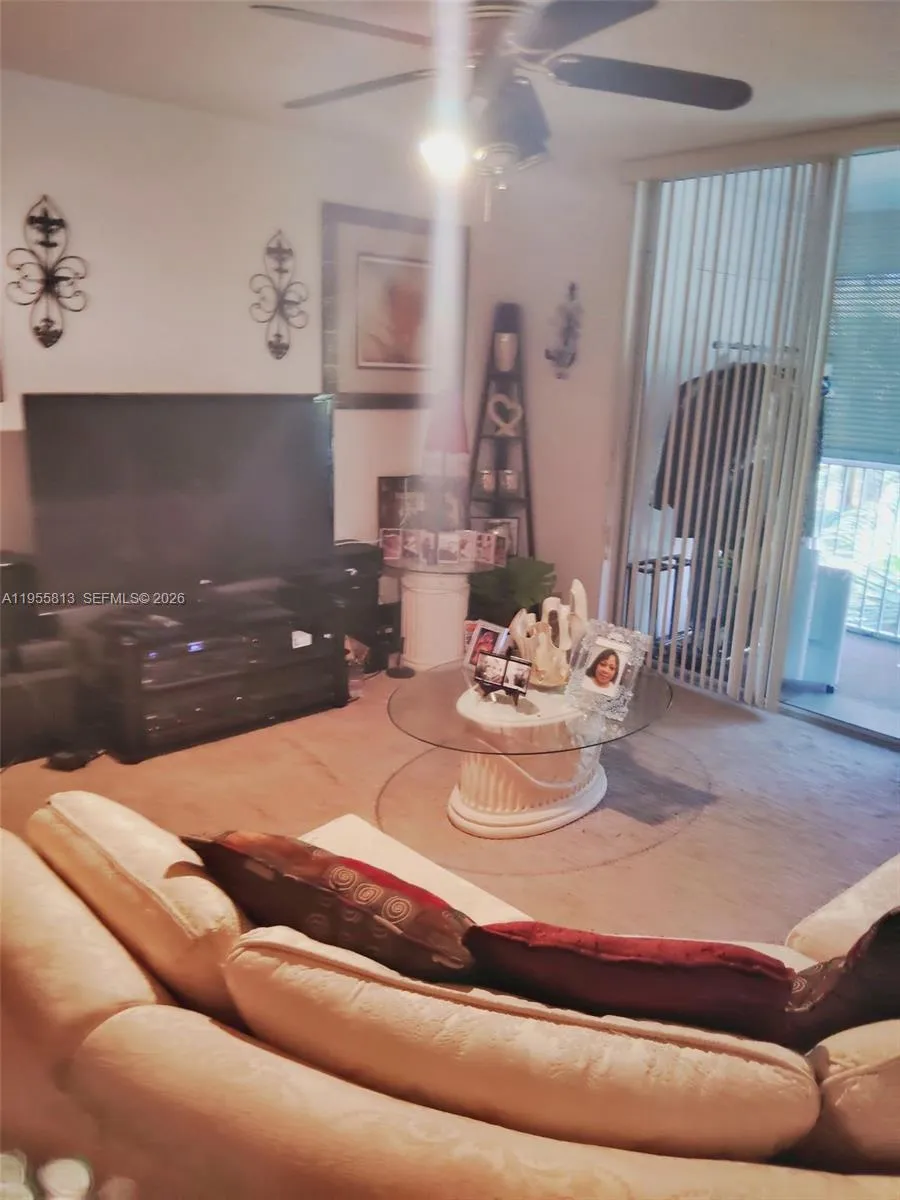 3121 NW 47th Ter # 411, Lauderdale Lakes FL 33319