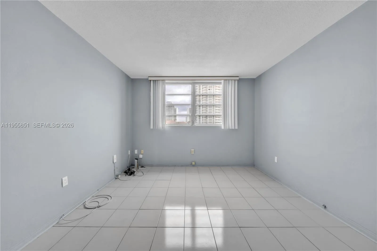3030 Marcos Dr, Aventura FL 33160