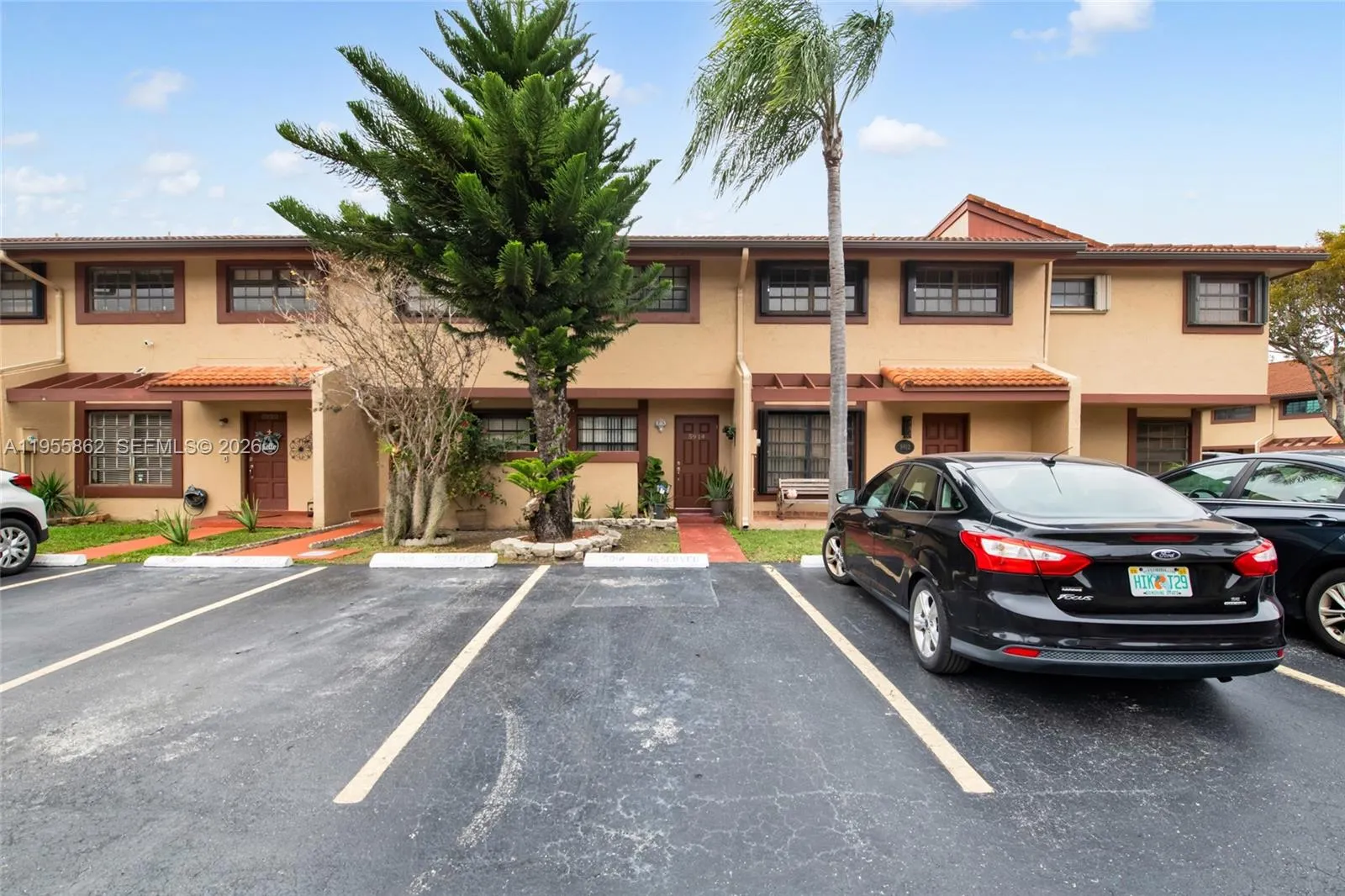 5914 SW 133rd Ct, Miami FL 33183