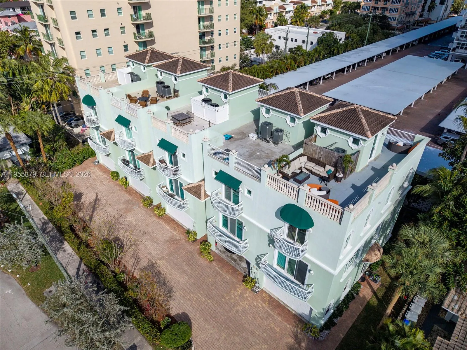 430 Sunset Dr, Pompano Beach FL 33062