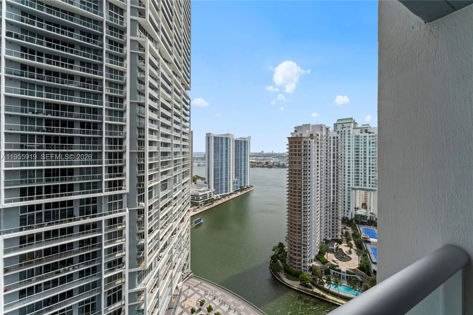 495 Brickell Ave # 3208, Miami FL 33131