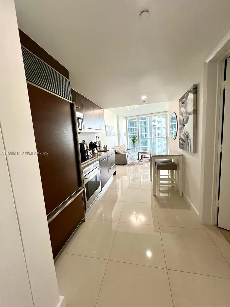 495 Brickell Ave # 3208, Miami FL 33131