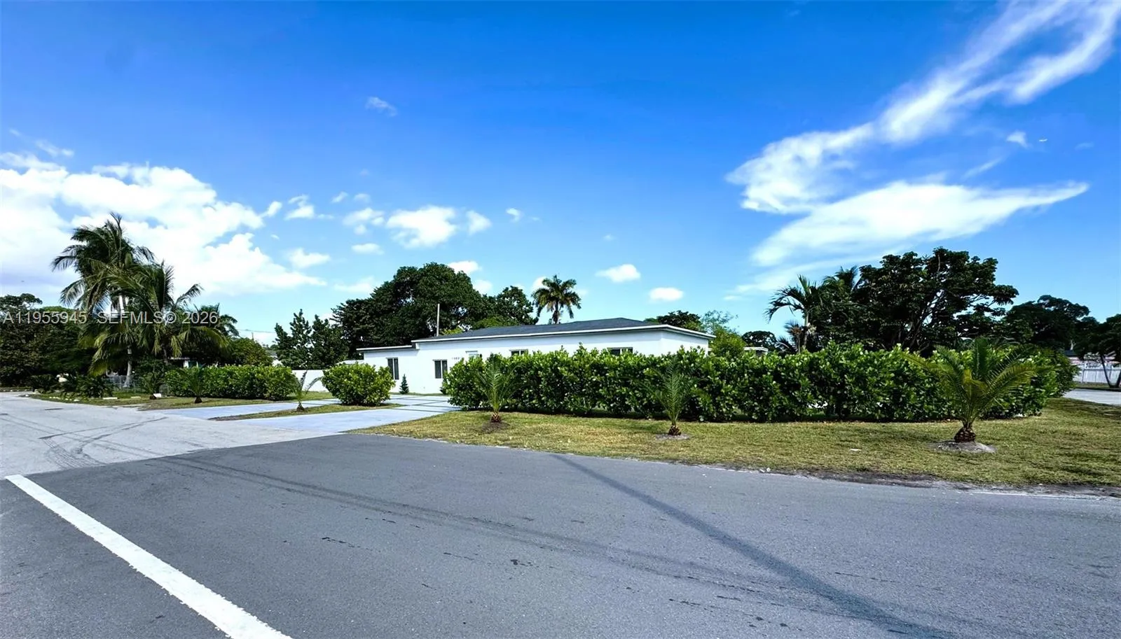 14801 NW 5th Ave, Miami FL 33168