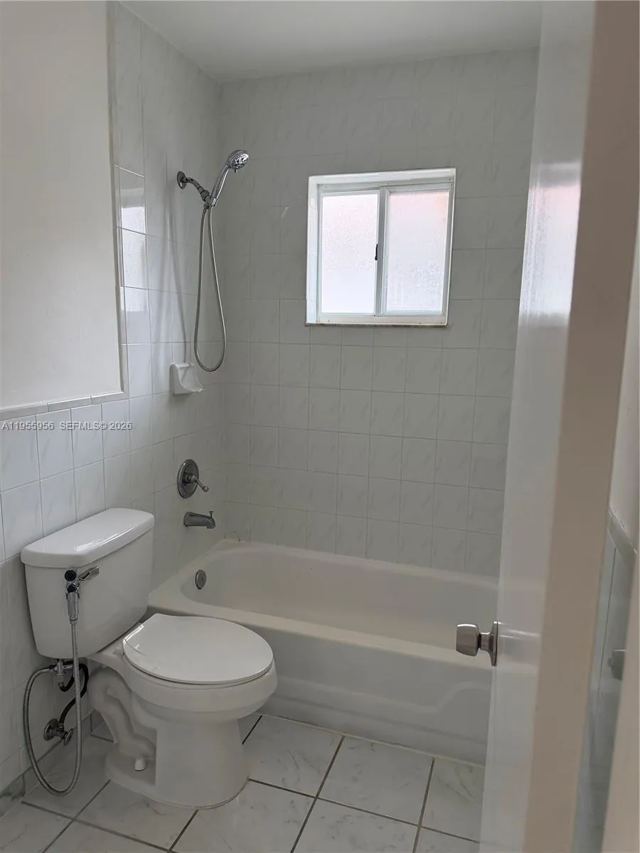 10101 W Okeechobee Rd # 17202, Hialeah Gardens FL 33016