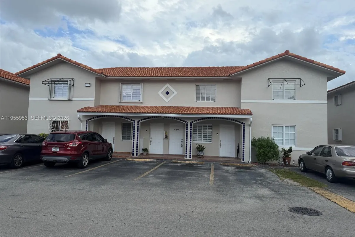 10101 W Okeechobee Rd # 17202, Hialeah Gardens FL 33016
