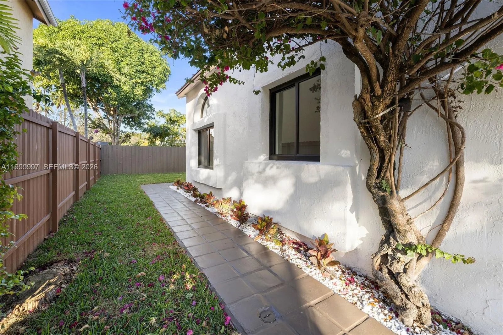 11260 SW 157th Ct, Miami FL 33196