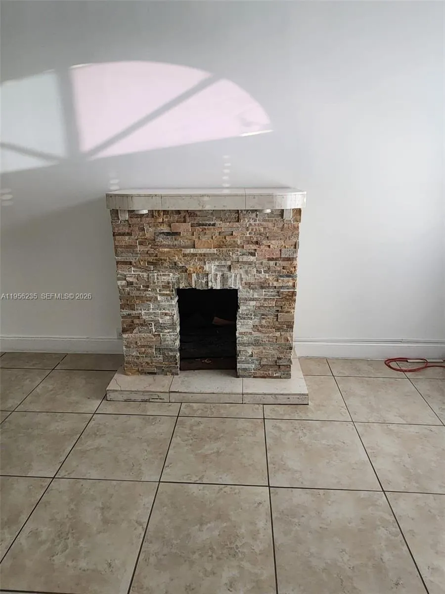 9141 SW 162nd Ct, Miami FL 33196