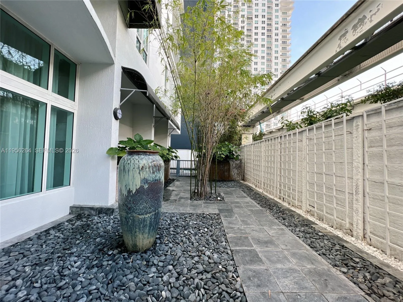 234 NE 3rd St # 1908, Miami FL 33132