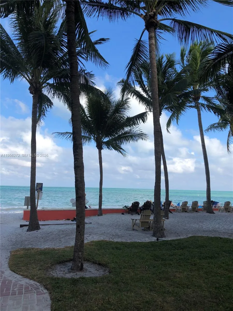 255 Sunrise Dr # 305, Key Biscayne FL 33149