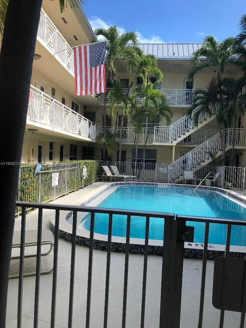 255 Sunrise Dr # 305, Key Biscayne FL 33149