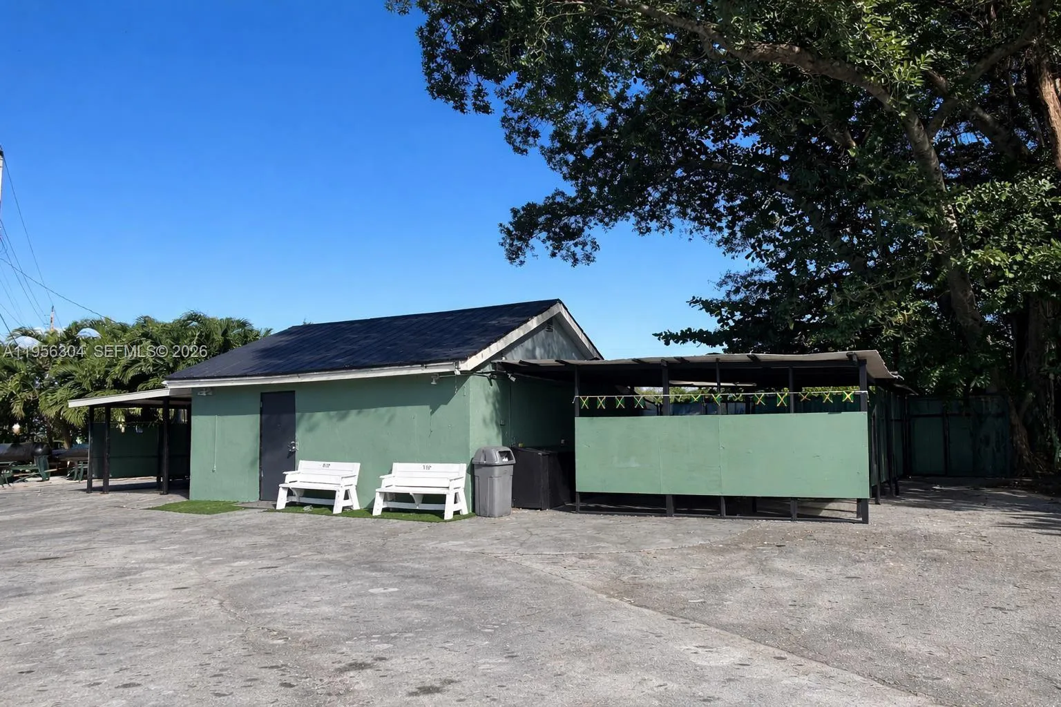 for sale at 21855 S Dixie Hwy, Miami FL 33170