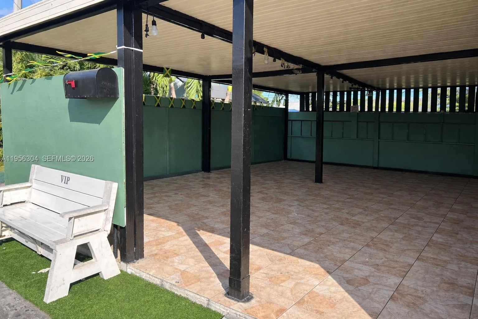 21855 S Dixie Hwy, Miami FL 33170