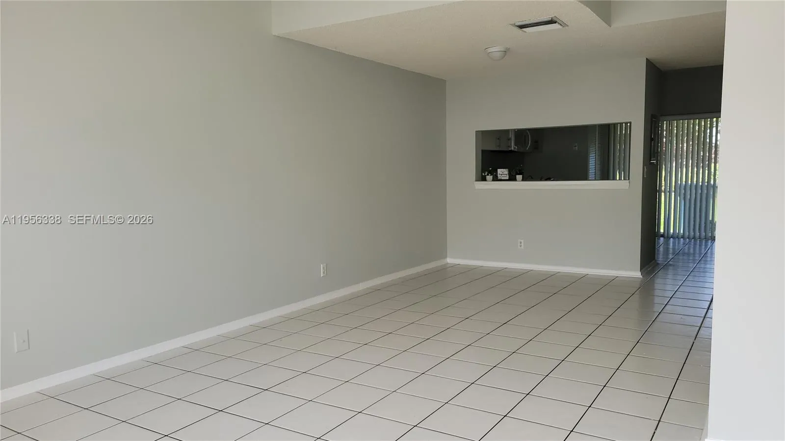 16679 Hemingway Dr, Weston FL 33326