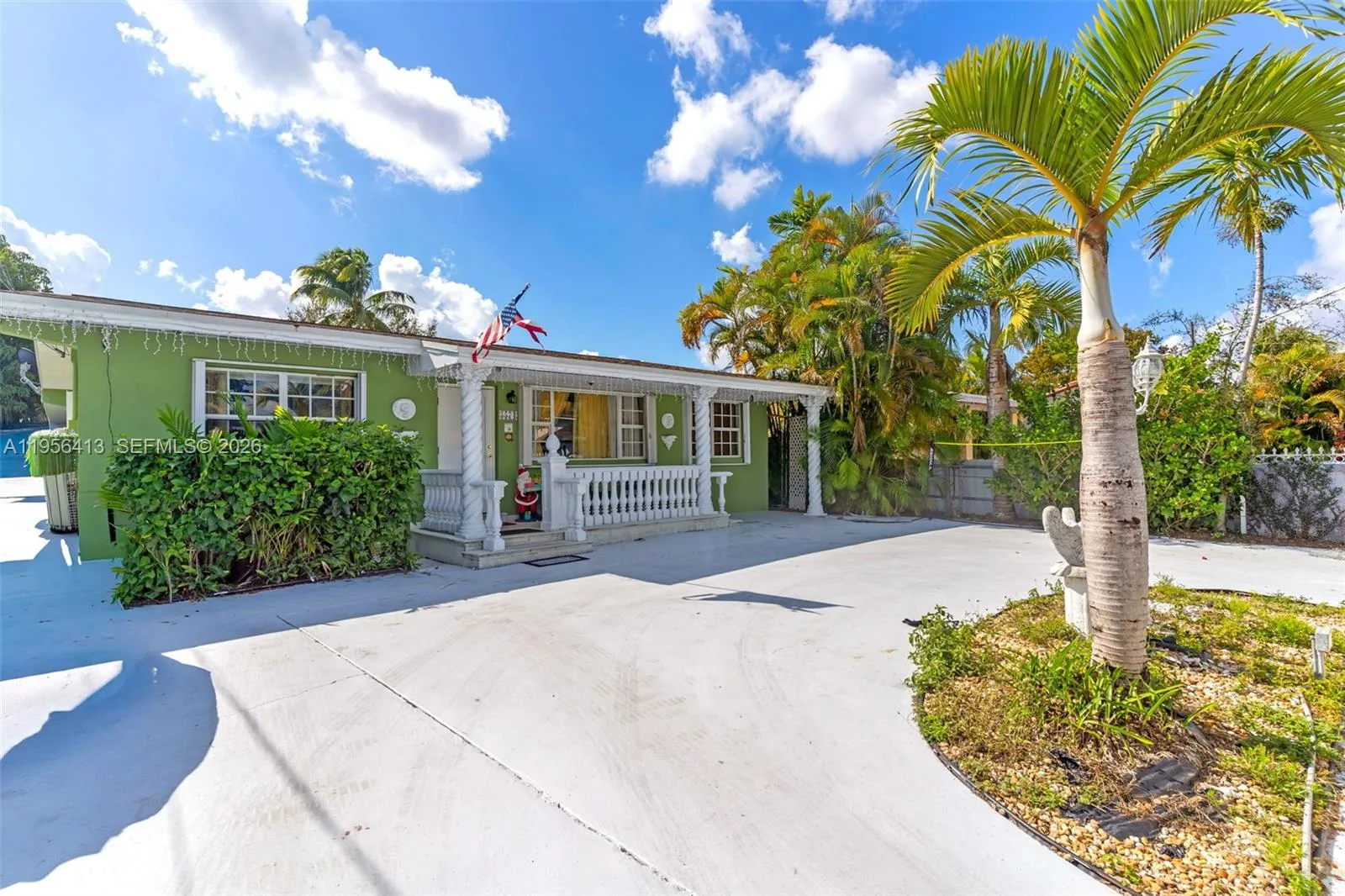 5 bedroom 4 bath for sale at 5574 SW 3rd St, Miami FL 33134