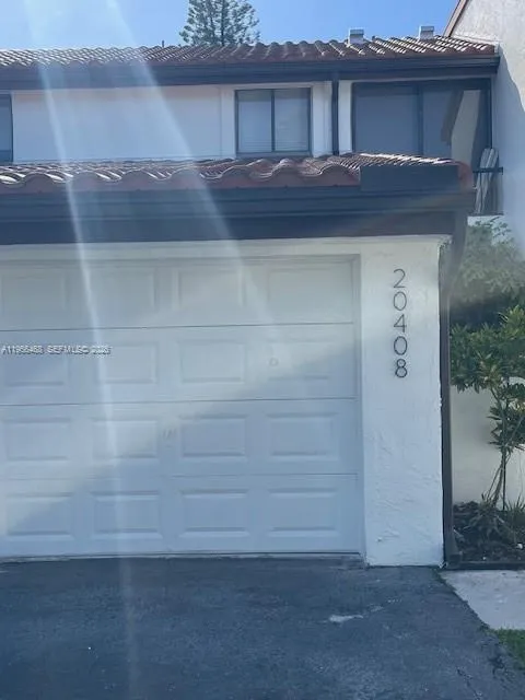3 bedroom 2 bath for sale at 20408 NE 34th Ct # 21, Aventura FL 33180