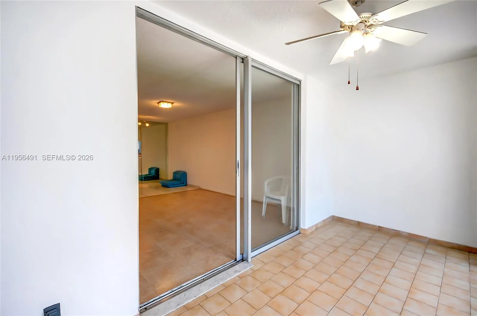 301 NE 14th Ave # 702, Hallandale Beach FL 33009