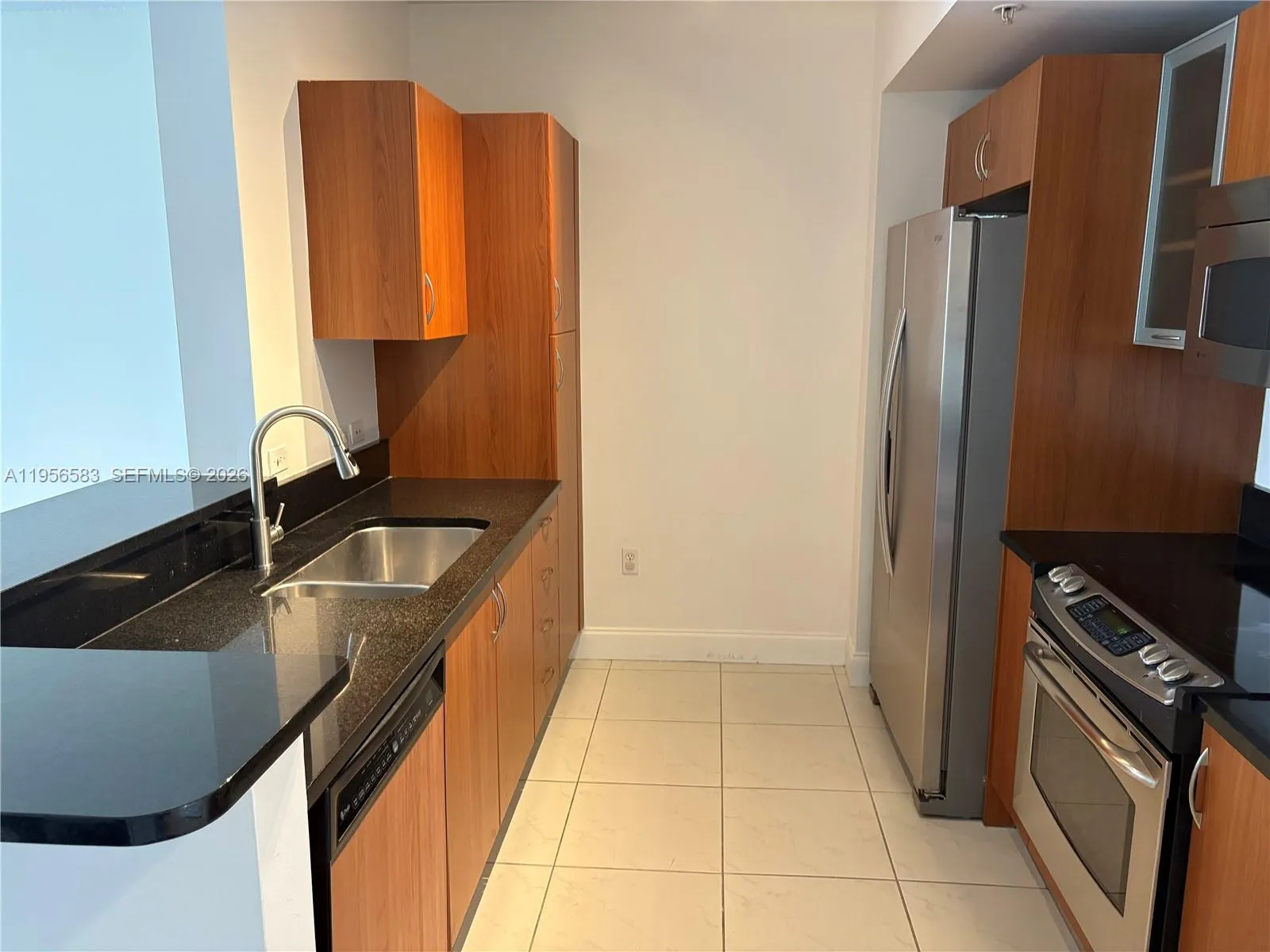 18800 NE 29th Ave # 807, Aventura FL 33180
